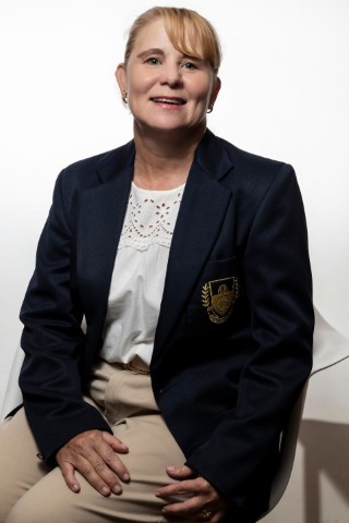 Me Elmarie Swanpoel